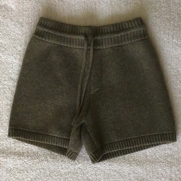 Khaite Kev Cashmere Blend Shorts - Picture 1 of 4